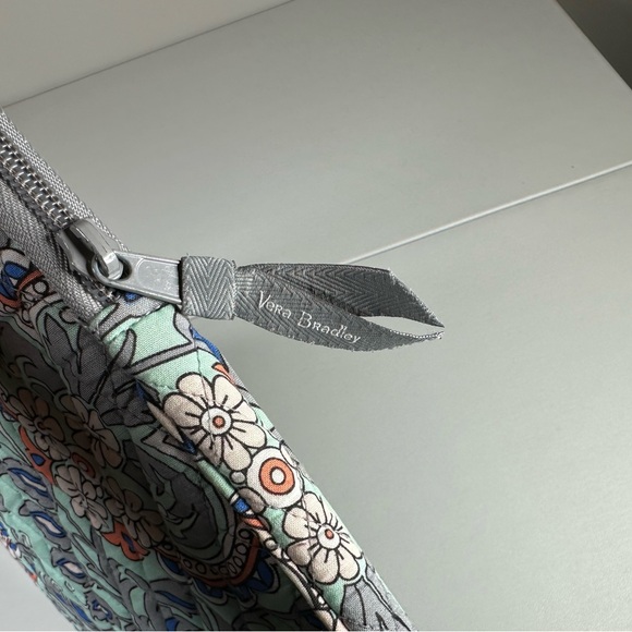 Vera Bradley Quilted Floral Computer Case - Picture 4 of 5